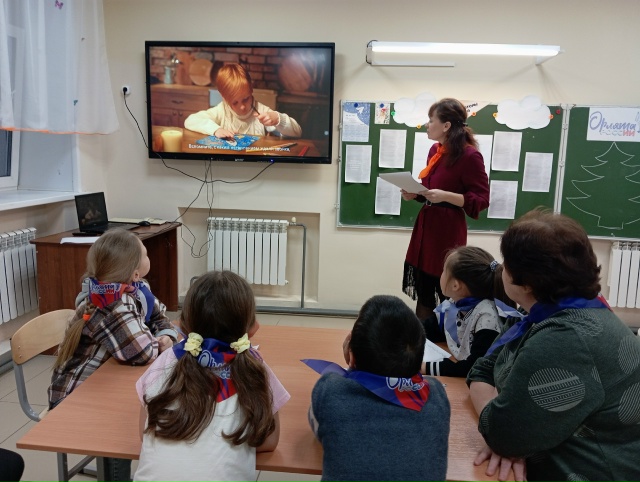 «Мозаика зимних чудес: новогодние традиции народов России»..