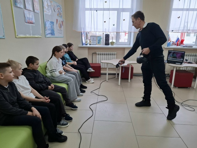 "Путешествие в мир будущего"..